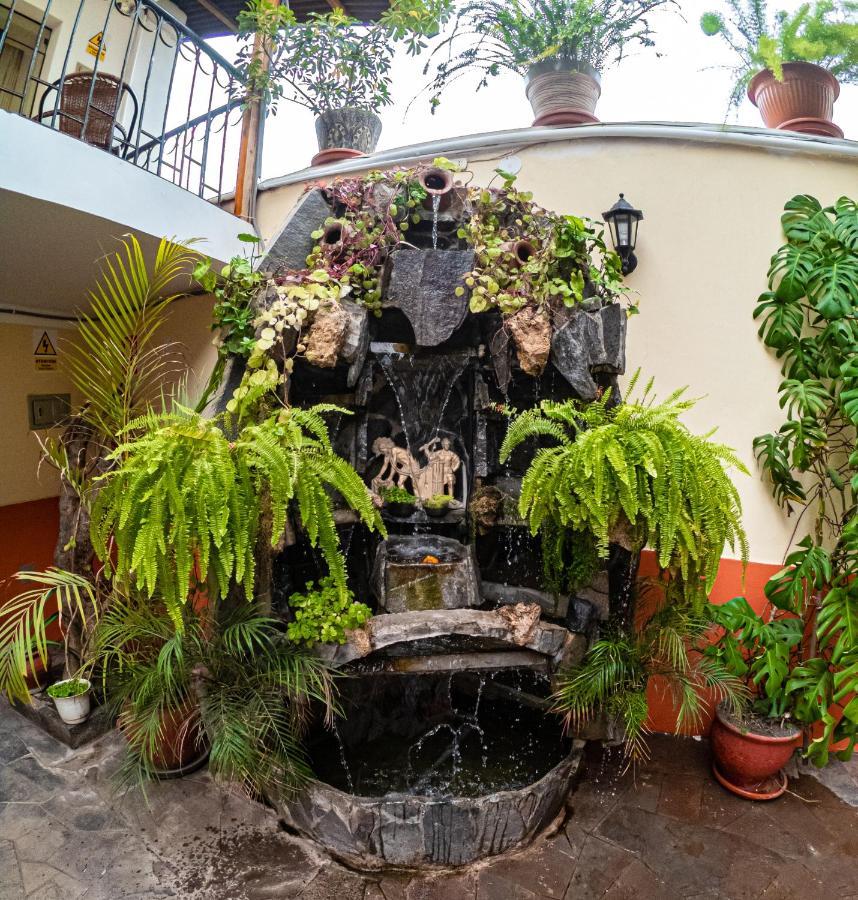 Hotel Los Laureles Calca Exterior foto